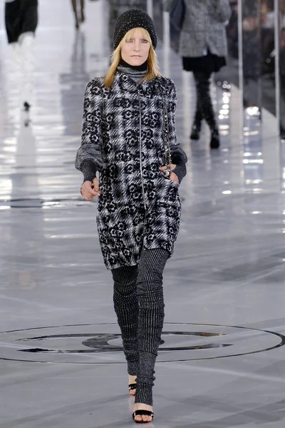 Look 5